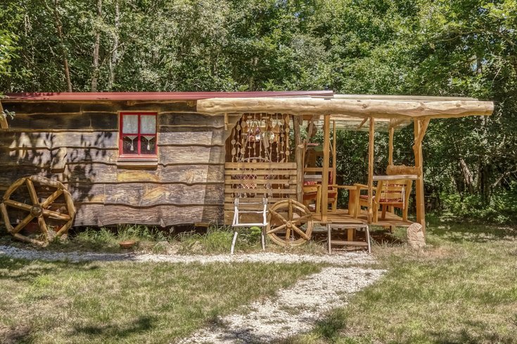 Hébergement AbracadaRoom : La Roulotte du P'tit Gris - Image 1