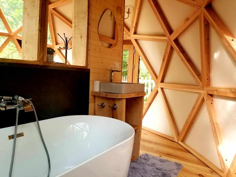 Hébergement AbracadaRoom : Dôme Stonewood sur pilotis & spa - Image 13