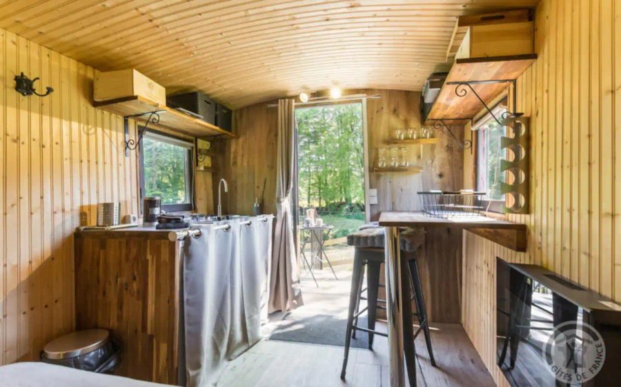 Hébergement AbracadaRoom : La roulotte d'Elise & Bain nordique - Image 12