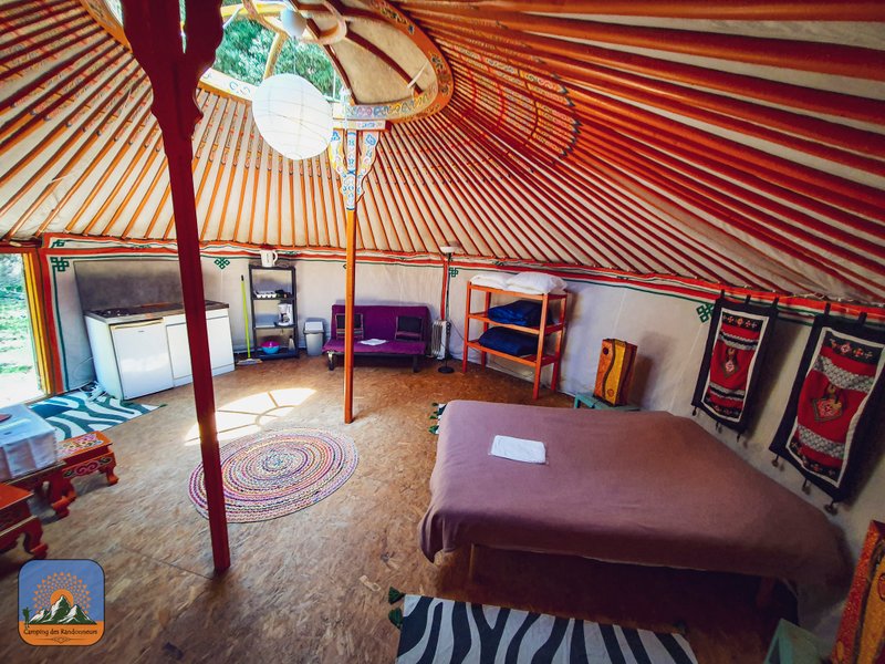 Hébergement AbracadaRoom : Yourte XL 4/6 pers - Image 2