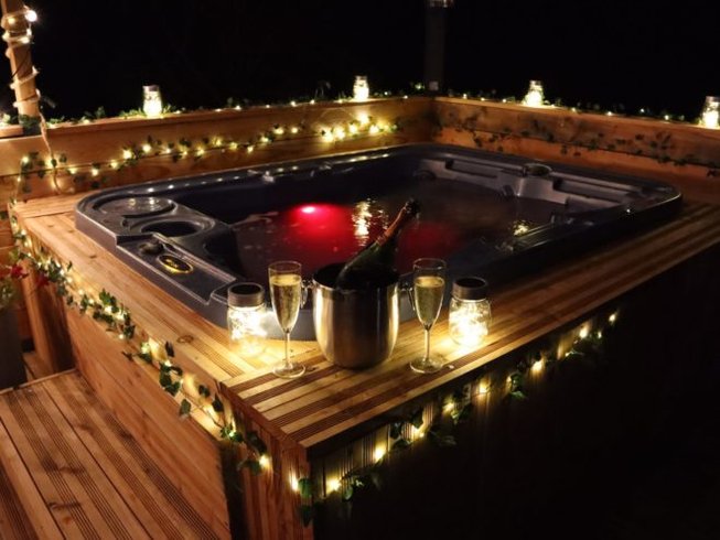 Domaine AbracadaRoom : Glamping Dôme les Cigales - Image 8