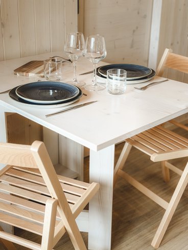 Hébergement AbracadaRoom : Cabane Auròra - Lodge sur pilotis au cœur de la nature, calme & bien-être, réservé aux adultes • linge & ménage inclus • climatisation réversible • kitchenette équipée - Image 7