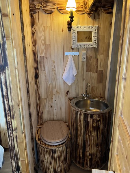 Hébergement AbracadaRoom : Roulotte Baudelaire - Image 3