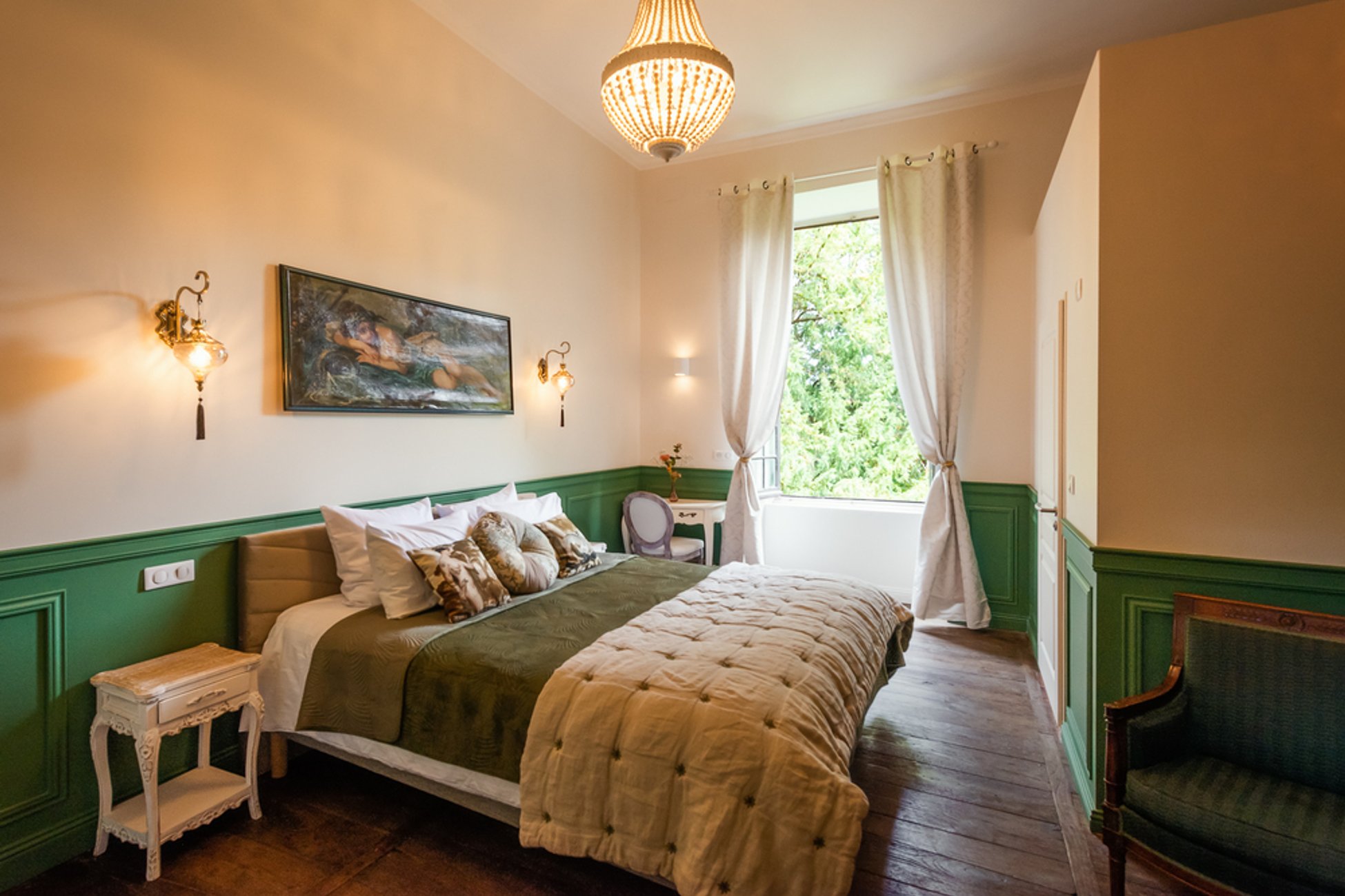 Hébergement UnicStay : Manoir de Laroque Delprat - Chambre deluxe Leda à Autoire