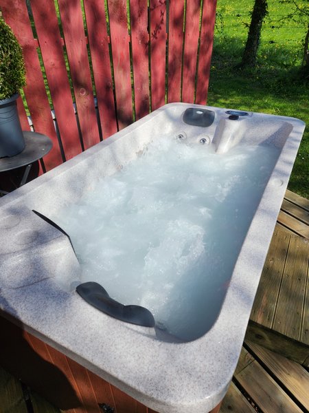 Hébergement AbracadaRoom : La Roulotte & spa - Image 9