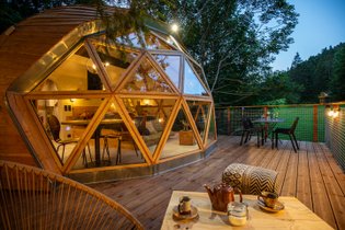 Panoramic dome, total immersion in nature