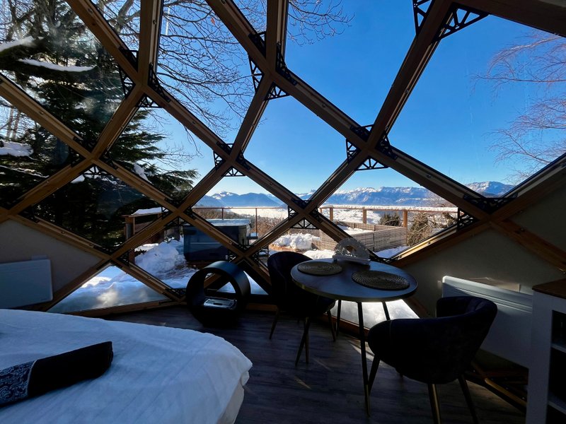 Hébergement AbracadaRoom : Zome jacuzzi et sauna privatif - Image 4