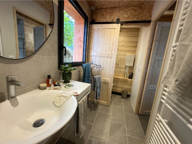 Hébergement AbracadaRoom : Le Nid du Lac - Séance sauna privatif - Image 5