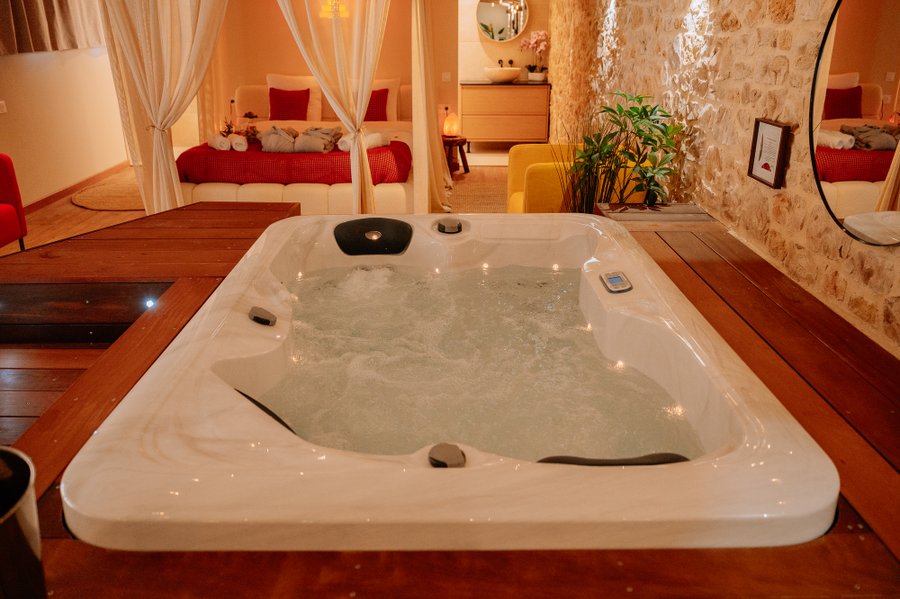 Hébergement AbracadaRoom : Le Baldaquin § SPA § Sauna - Image 33