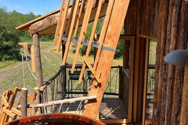 Cabane Spa Haut Perchoir à St-Léger-Aux-Bois (2)