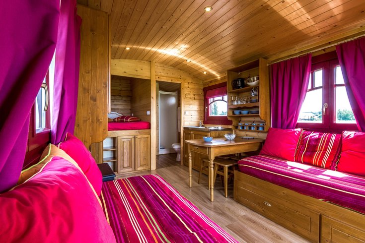 Hébergement AbracadaRoom : Roulotte Coquelicot - Image 3