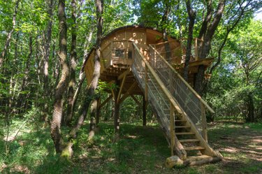 séjour insolite dans une cabane dans les arbres bretagne abracadaroom