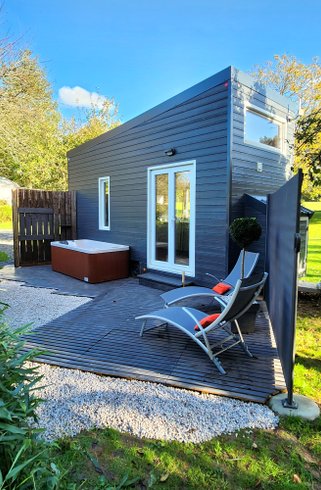 Hébergement AbracadaRoom : La Tiny-house & Spa - Image 2