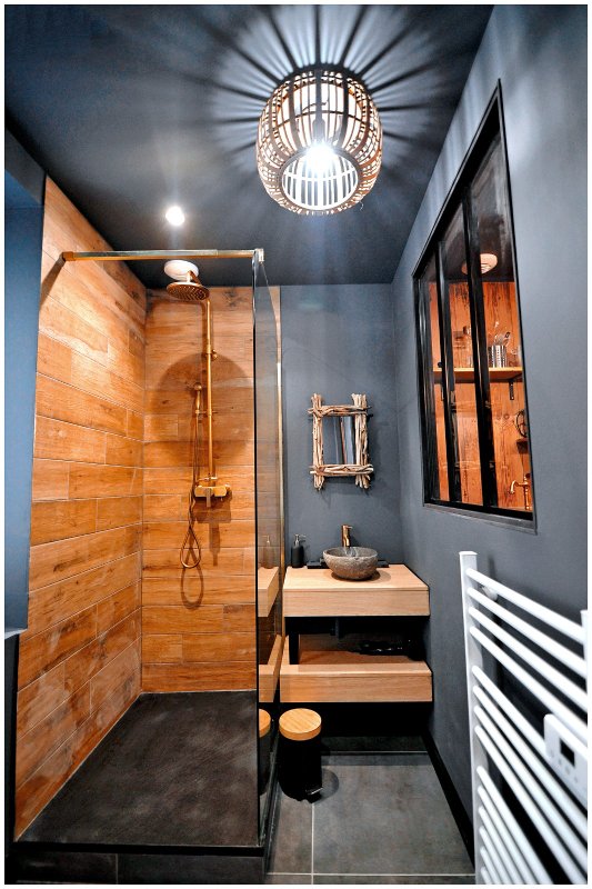 Chalet Romantique, SPA XXL, CINÉMA PRIVÉ, 5 min du centre à Bourgoin Jallieu (12)