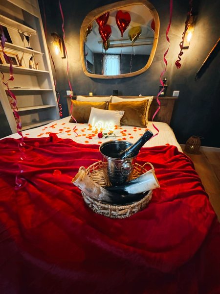 Hébergement AbracadaRoom : Évasion Scandinave Romantique : Spa XXL & Cinéma - Image 3