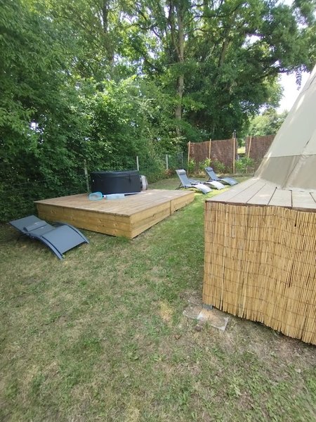 Hébergement AbracadaRoom : Le Tipi de L'Orée des 4 chemins & Spa - Image 12