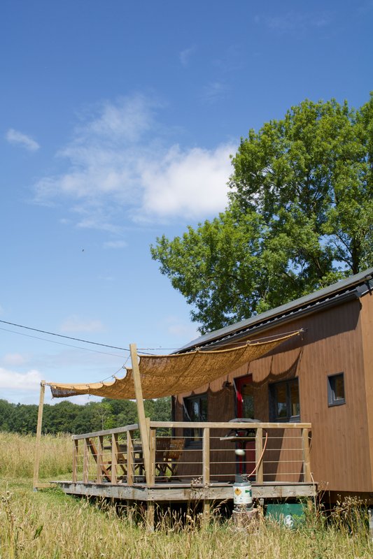 Les Jours Heureux Tiny House à Villers-Le-Gambon (4)