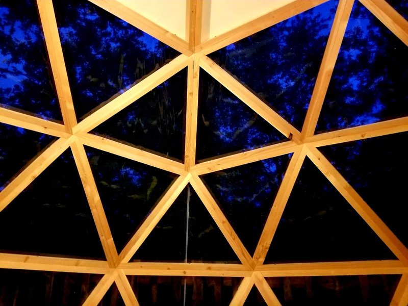 Hébergement AbracadaRoom : Dôme Stonewood sur pilotis & spa - Image 25