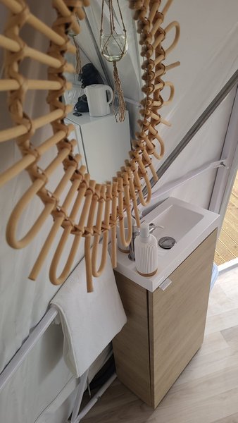 Hébergement AbracadaRoom : Le Dôme romantique du lac de la Cadie & Spa - Image 18