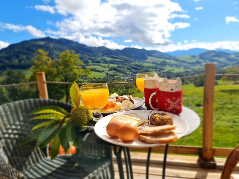 Hébergement AbracadaRoom : Refuge insolite avec vue panoramique - Image 8