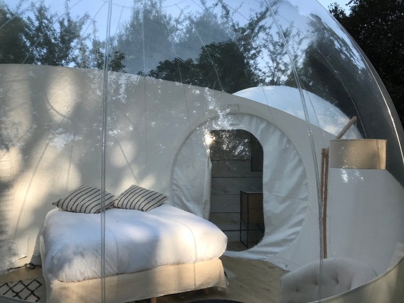 Domaine AbracadaRoom : Route des Bulles - Château de Montabert - Image 3