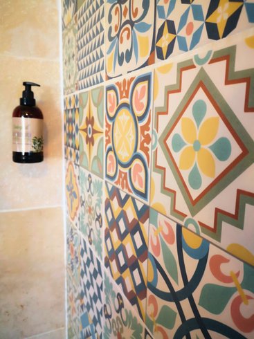 Domaine AbracadaRoom : Roulotte romantique à la campagne – Parenthèse insolite en Bourgogne | Autun · Morvan - Image 14