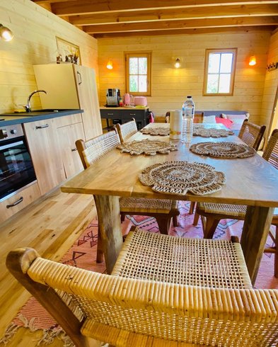 Hébergement AbracadaRoom : Le Repaire du dragon, château féérique avec SPA - Image 7