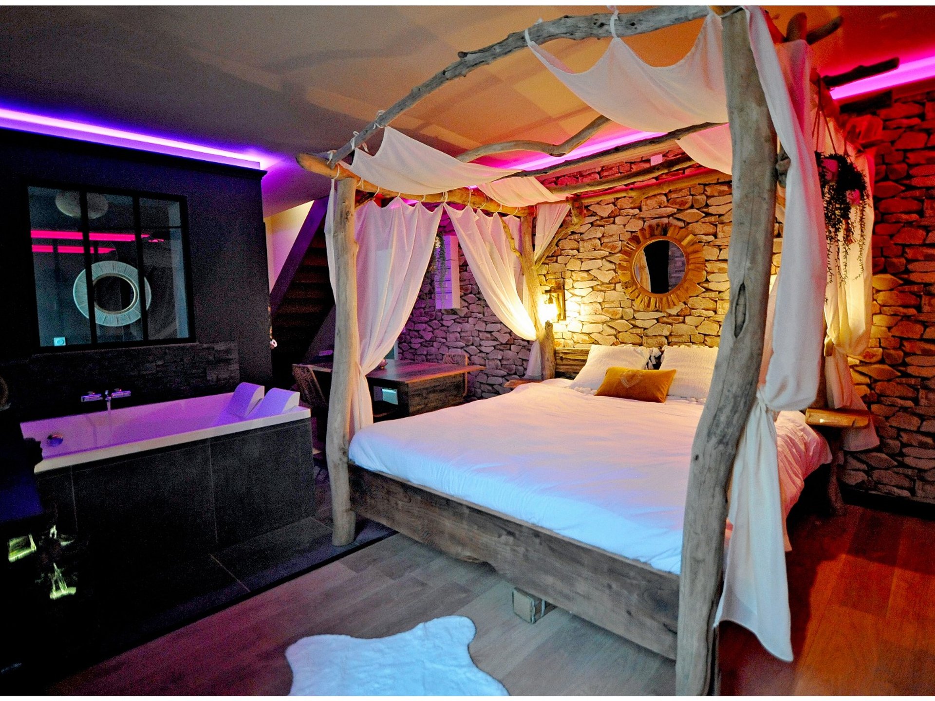 Évasion safari unique, SPA XXL, CASCADE D'EAU, CINÉMA PRIVÉ, 5 min du centre