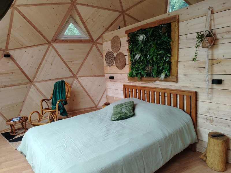 Hébergement AbracadaRoom : Le Dôme de Draëck & Sauna privatif - Image 4