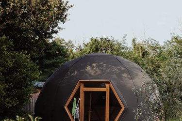 Glamping : nos dômes & son lac privé à Sadirac (2)