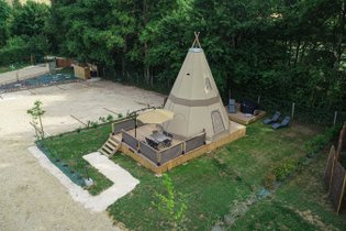 Le Tipi de L'Orée des 4 chemins & Spa