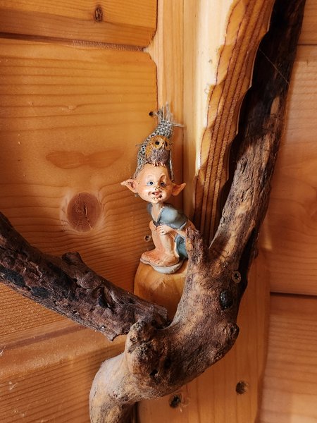 Hébergement AbracadaRoom : La Chaumière magique des Elfes et son escape game - Image 32