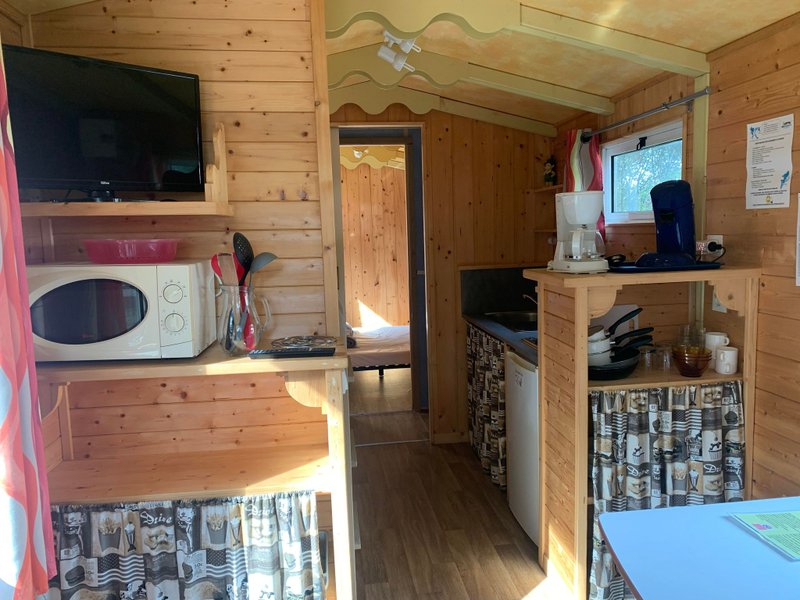 Hébergement AbracadaRoom : Roulotte - Image 2