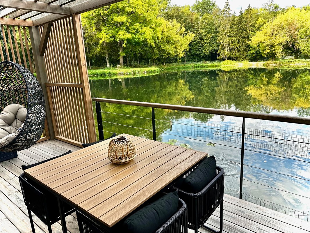 Cabane sur l'eau : L’Õthentique à Sainte Gemme (11)