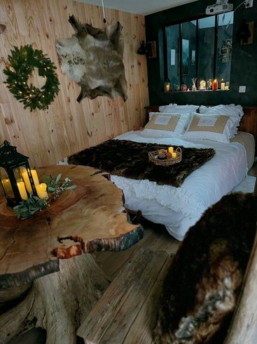 Hébergement AbracadaRoom : Chalet Romantique Spa & Ciné Privé / 10 min centre - Image 12