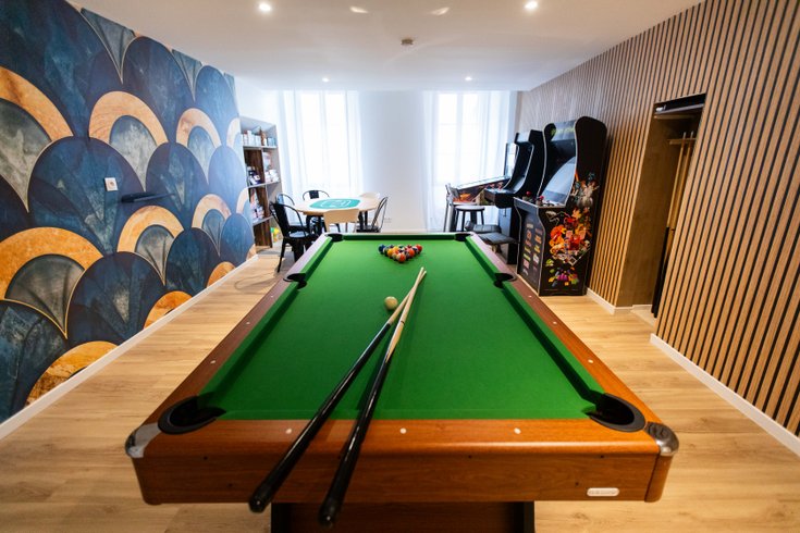 Domaine AbracadaRoom : Arcade & Gaming Lodge - Image 1