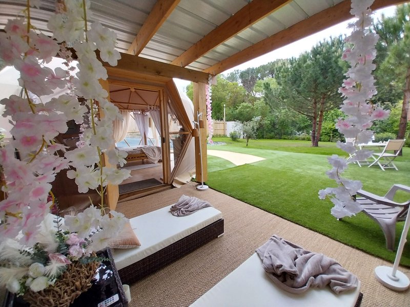 Hébergement AbracadaRoom : "M"ANON-Dôme Géodésique, piscine, spa et sauna. - Image 23