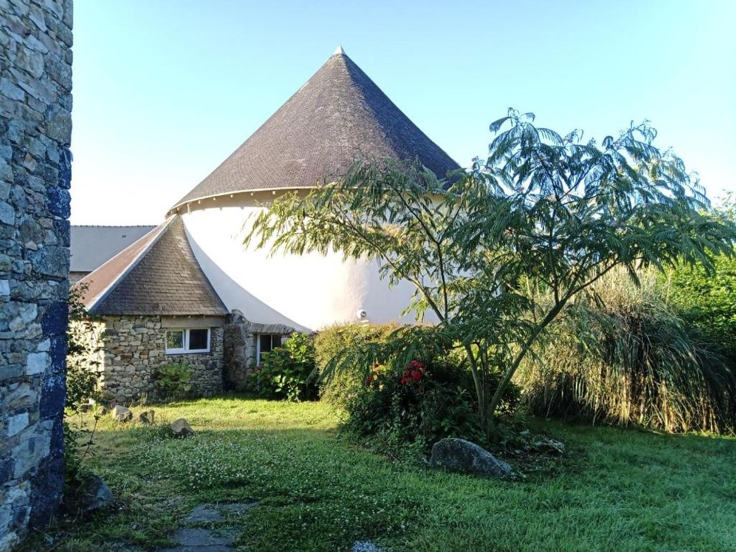 Le pigeonnier du chevalier à Saint-Sauveur-Village (16)