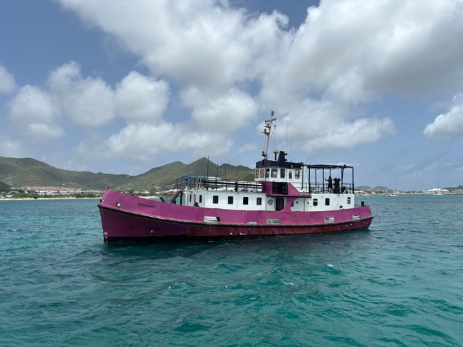 Domaine AbracadaRoom : Bateau Independence - Bed & breakfast - Image 1