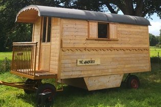 La Roulotte des pionniers "THE WANDERER"