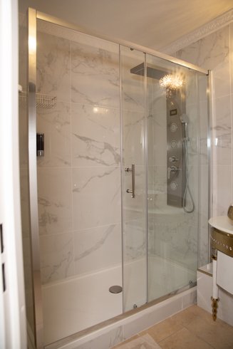Domaine AbracadaRoom : Love Room Spa Le Petit Versailles - Image 12