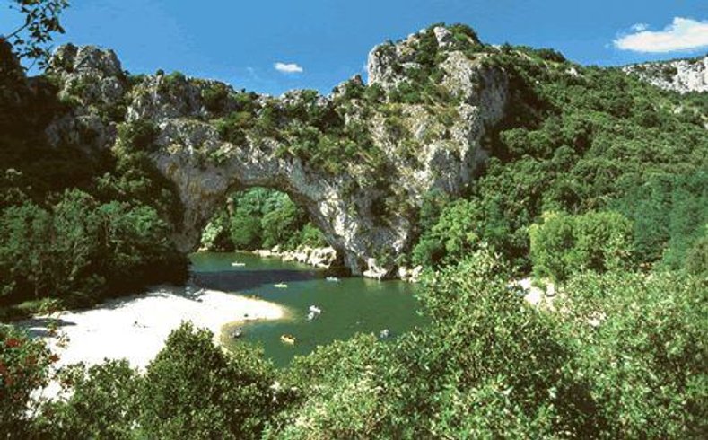 Hébergement AbracadaRoom : Carré d'étoile en Ardèche du Sud & Spa en option - Image 24