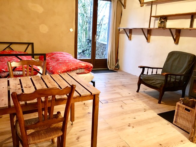 Hébergement AbracadaRoom : Petite cabane en terre-paille - Image 12