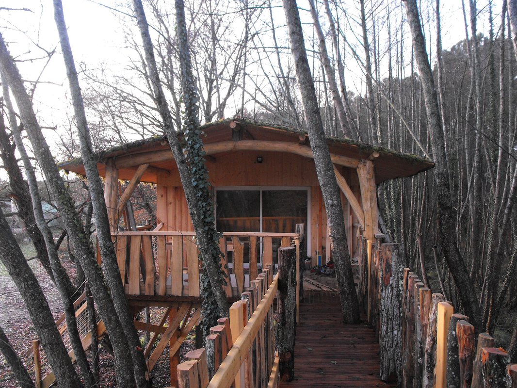 Cabane des Cerfs à Allons (12)