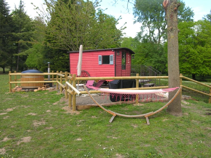 Hébergement AbracadaRoom : La roulotte d'Elise & Bain nordique - Image 8