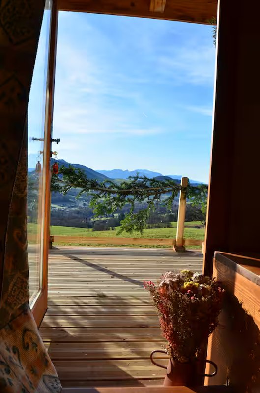Refuge insolite avec vue panoramique à Habère-Lullin (5)