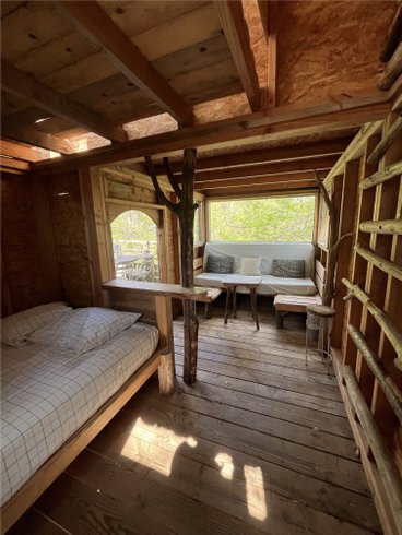 Hébergement AbracadaRoom : Cabane Charrette – Dormir perché à 9m, praticable en fauteuil - Image 20
