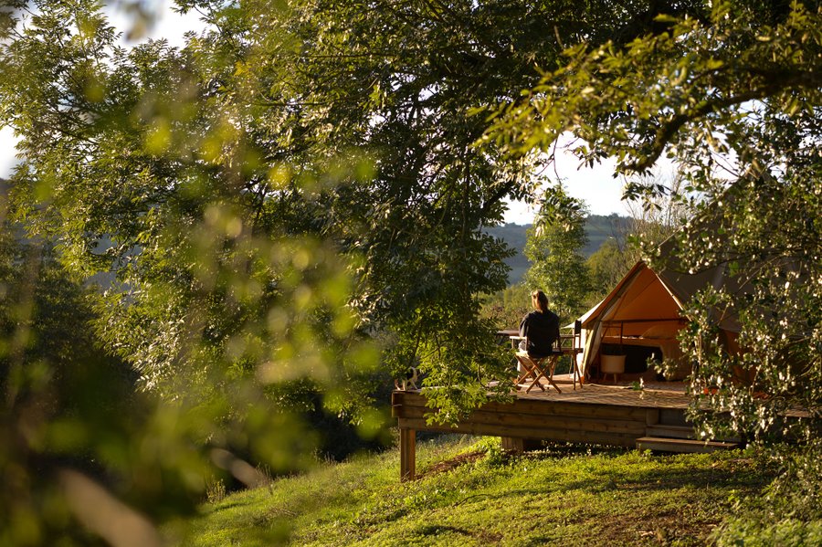 Hébergement AbracadaRoom : La Tente de Glamping avec piscine partagée - Image 3