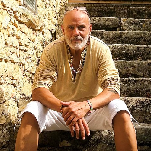 Votre hôte, Thierry