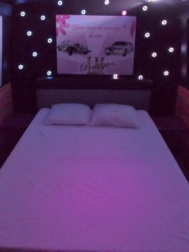 Hébergement AbracadaRoom : Le Bus Vip Star – 5 places - Image 10